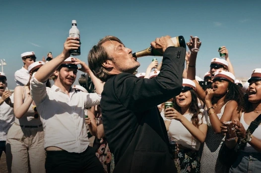 КИНО, ВИНО И ДОМИНО